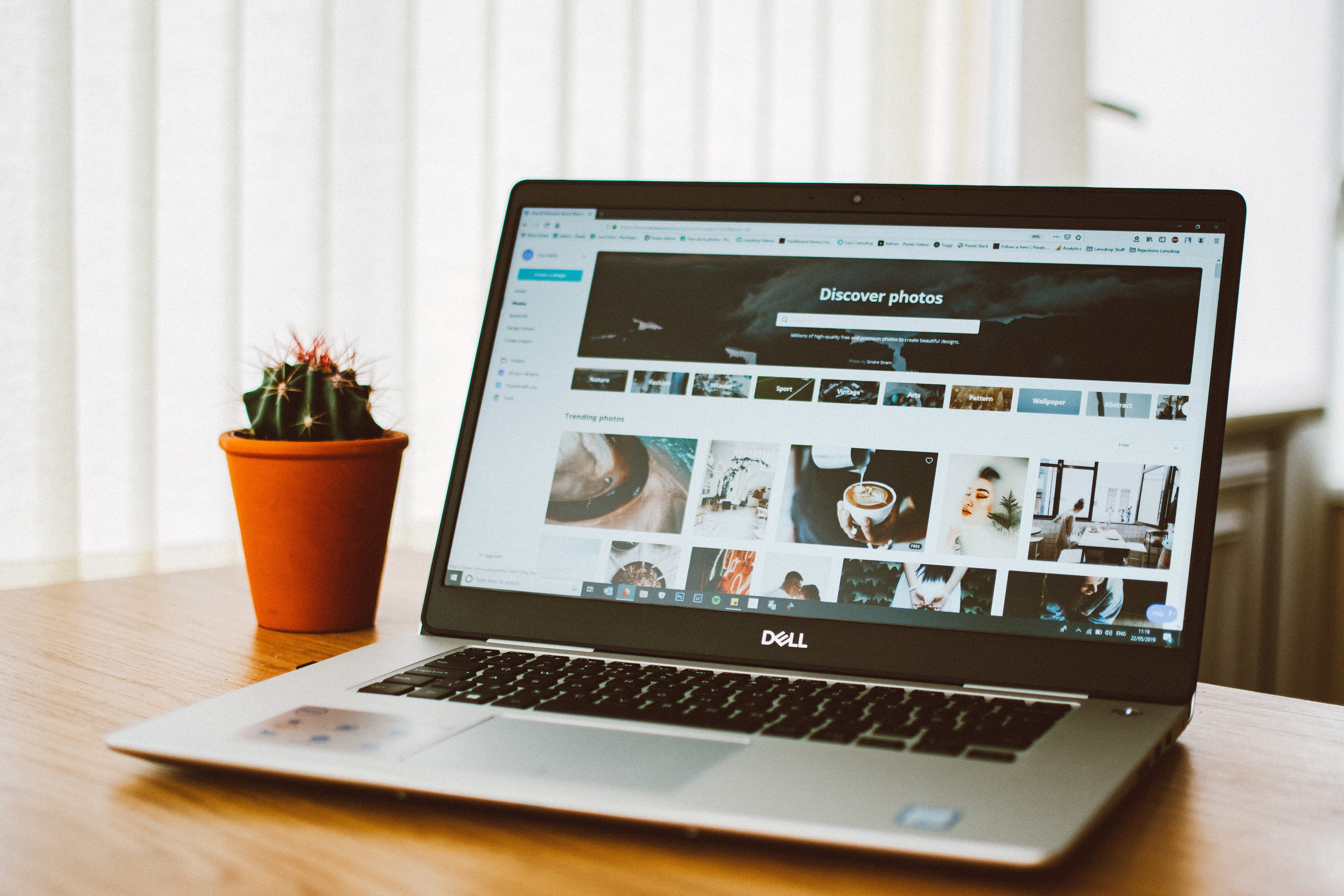 Imaxe ordenador casa